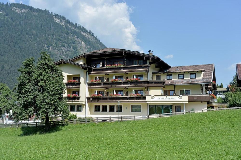 Hotel Waldheim Garni Mayrhofen Kültér fotó